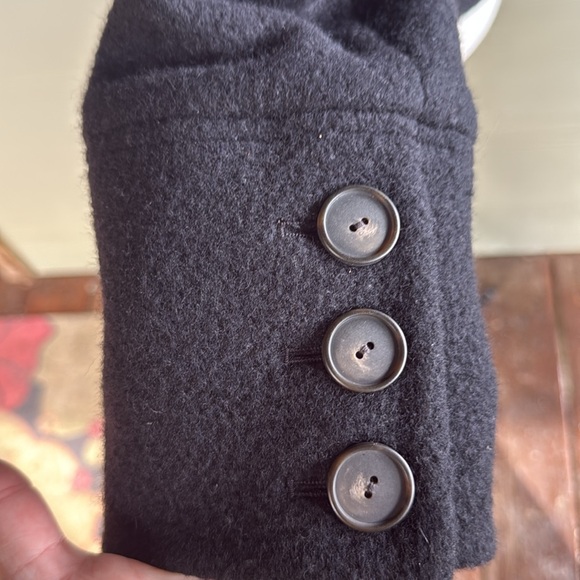 Vince Italian Wool Cropped Peacoat - Picture 9 of 16